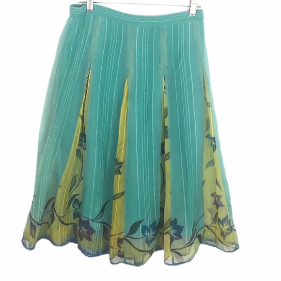 Coldwater Creek Dresses & Skirts - COLDWATER CREEK Green Floral Lined Skirt Petite M
